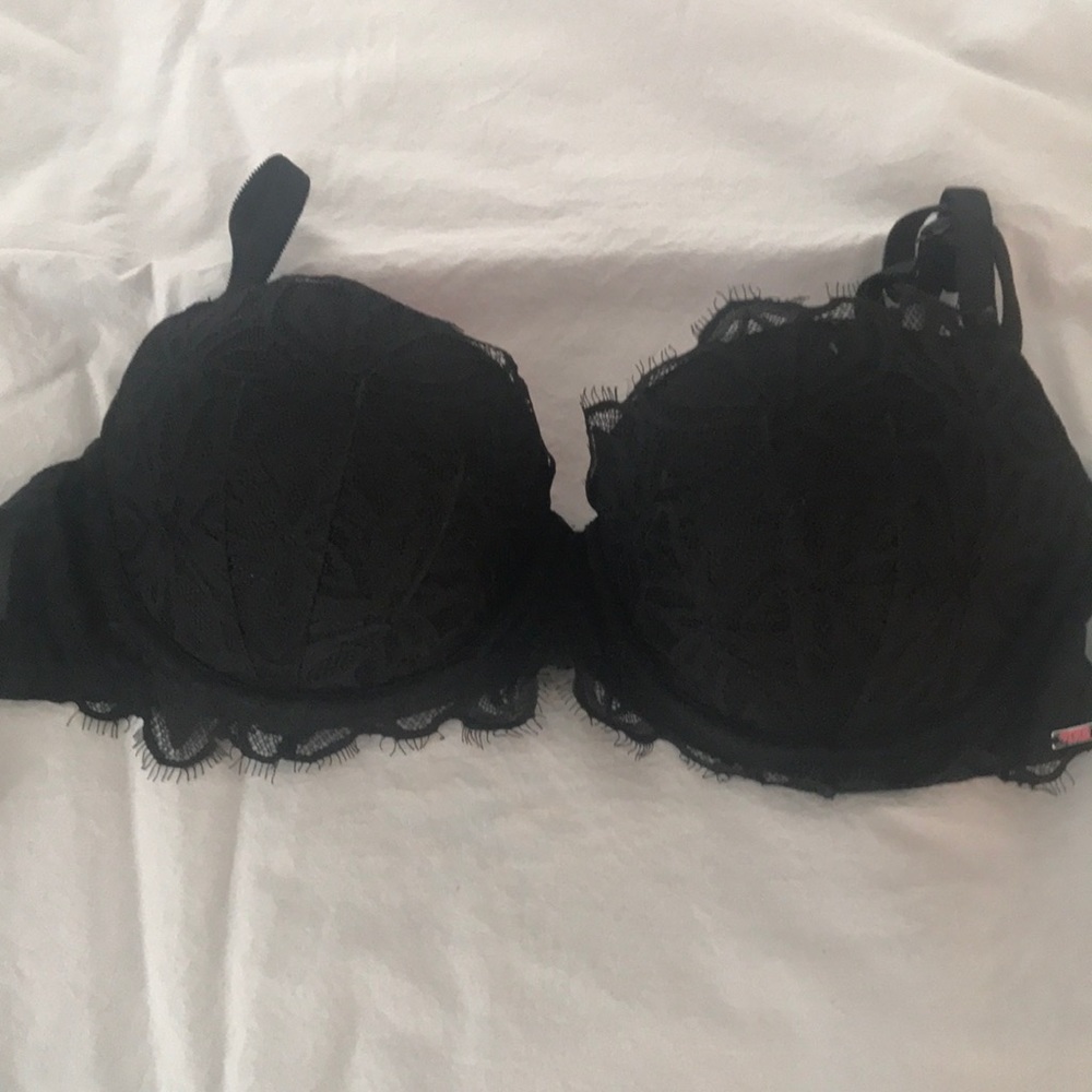 Black Lace Victoria’s Secret Push Up Bra